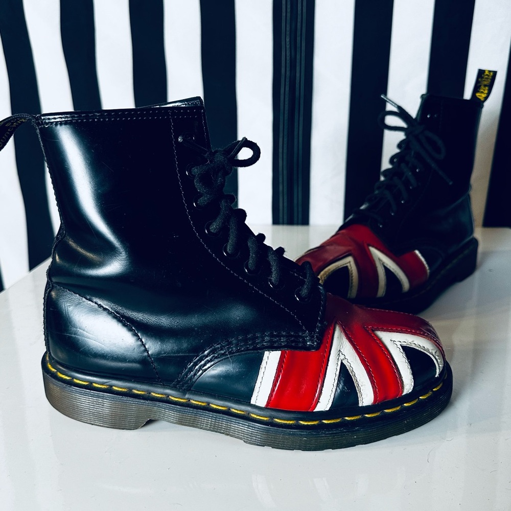 Dr. Martens British Union Jack 1460 Boots